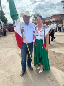 Desfile Cívico en Conmemoración al 215 Aniversario de la Independencia de México.